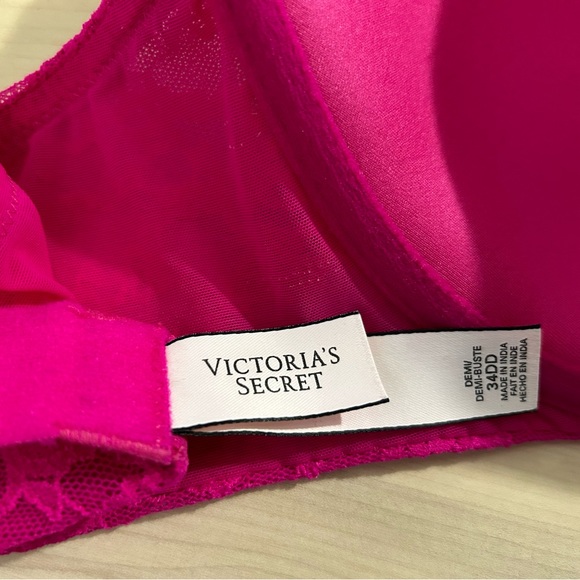 Victoria’s Secret Lace Demi Bra 34DD - Picture 9 of 15